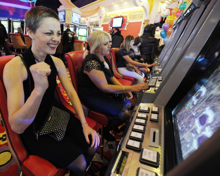 Крупным инвесторам разрешат открывать казино в Крыму за 500 млн руб.