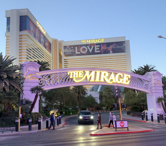 
                                Mirage Las Vegas начнёт погружаться во тьму в будние дни
                            