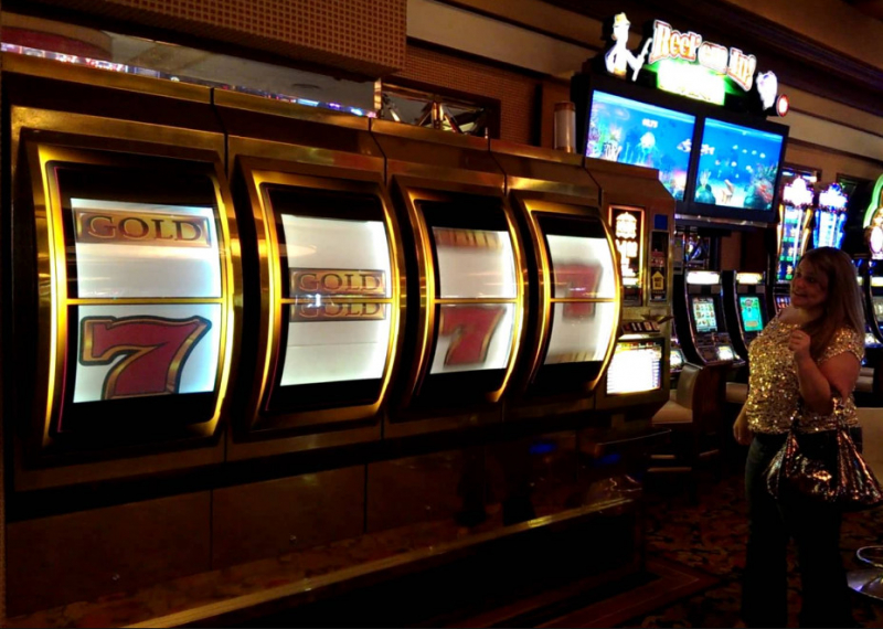 
                                Причудливые игровые автоматы казино
                            