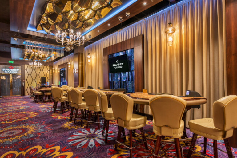 
                                В отеле Mercure открылось самое большое казино Киева
                            