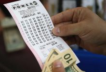 Photo of Лотерейный билет с выигрышем 2 млрд. долларов может быть краденным?