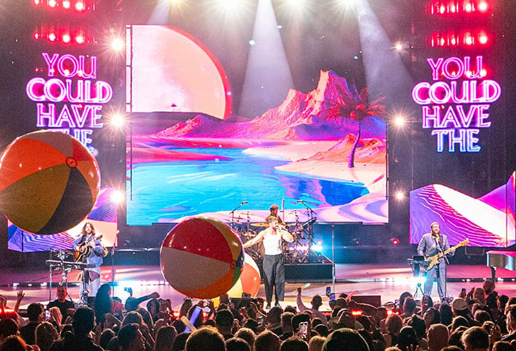 Громкие вечеринки, концерты и другие новогодние мероприятия в казино | Casino.ru